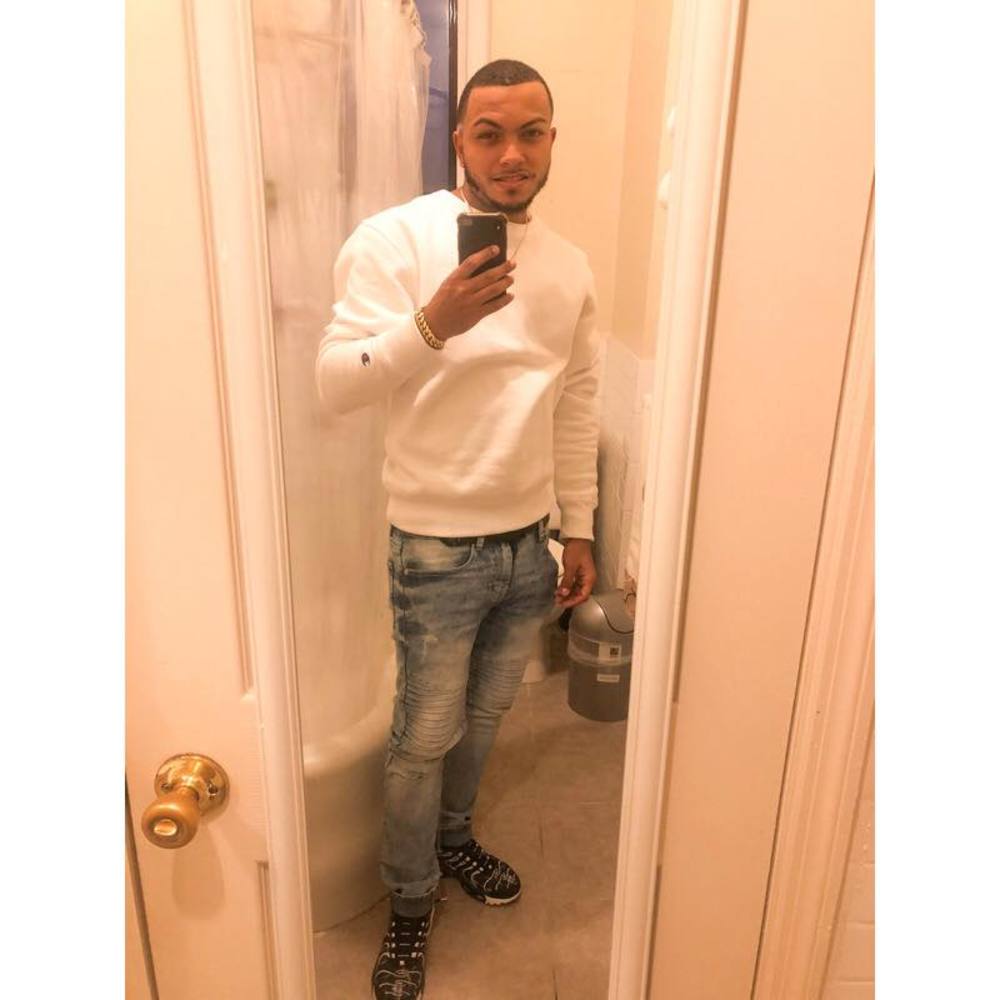 Meet your Posher, Carlos